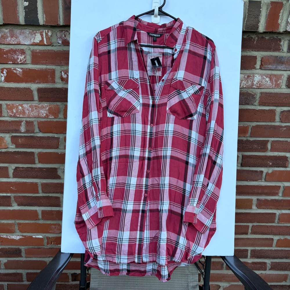 Express Womens Red White Plaid Rayon Button Down Tunic Shirt Size Large NWT‎